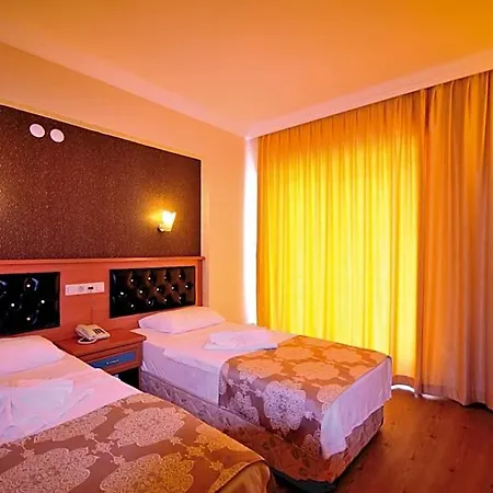 Hotel Epic 3*